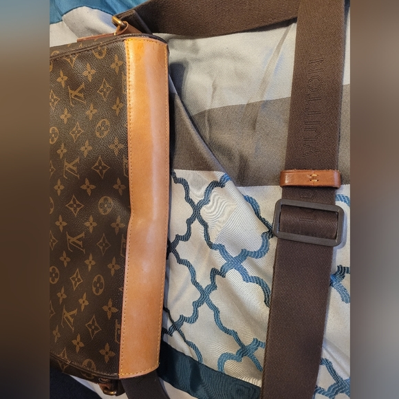 Louis Vuitton Bags Authentic Louis Vuitton Messenger Bag Poshmark